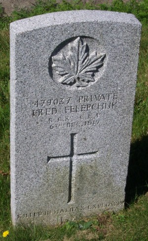 CWGC headstone for Pte Fred Felepchuk