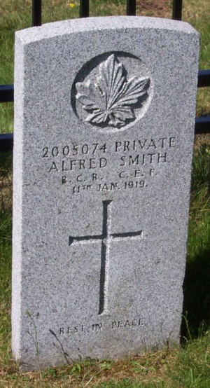 CWGC headstone for Pte Alfred Smith