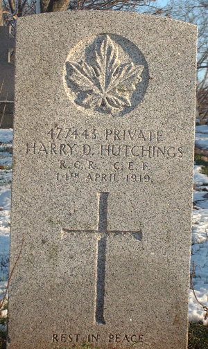 CWGC headstone for Pte Harry Hutchings