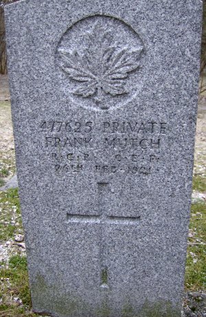 CWGC headstone for Pte Frank Mutch