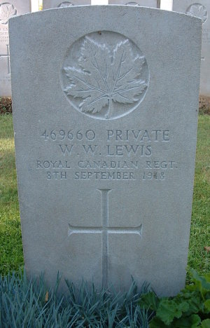 CWGC headstone for Pte William Lewis