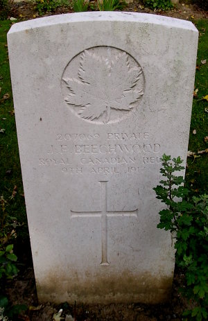 CWGC headstone for Pte Joseph Beechwood
