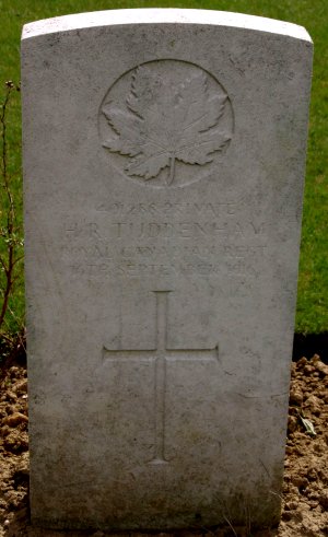 CWGC headstone for Pte Harry Tuddenham.